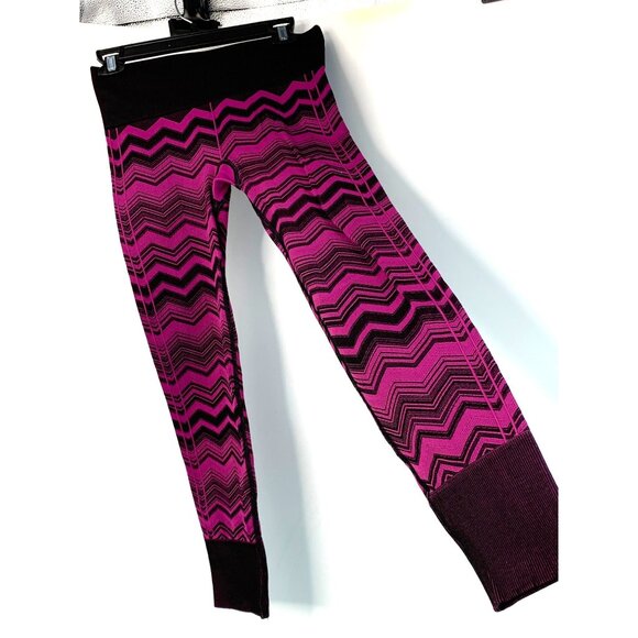 Lululemon Ebb to Street Plum Leggings Size S 7364 Crop Knit EUC - Picture 1 of 7